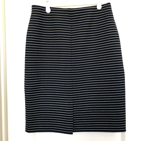 2/$15 MixMatch Banana Republic NWT Navy Stripes Skirt - Picture 2 of 10